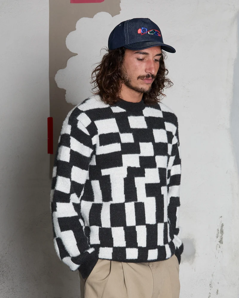 Carrau Check Pullover - Black