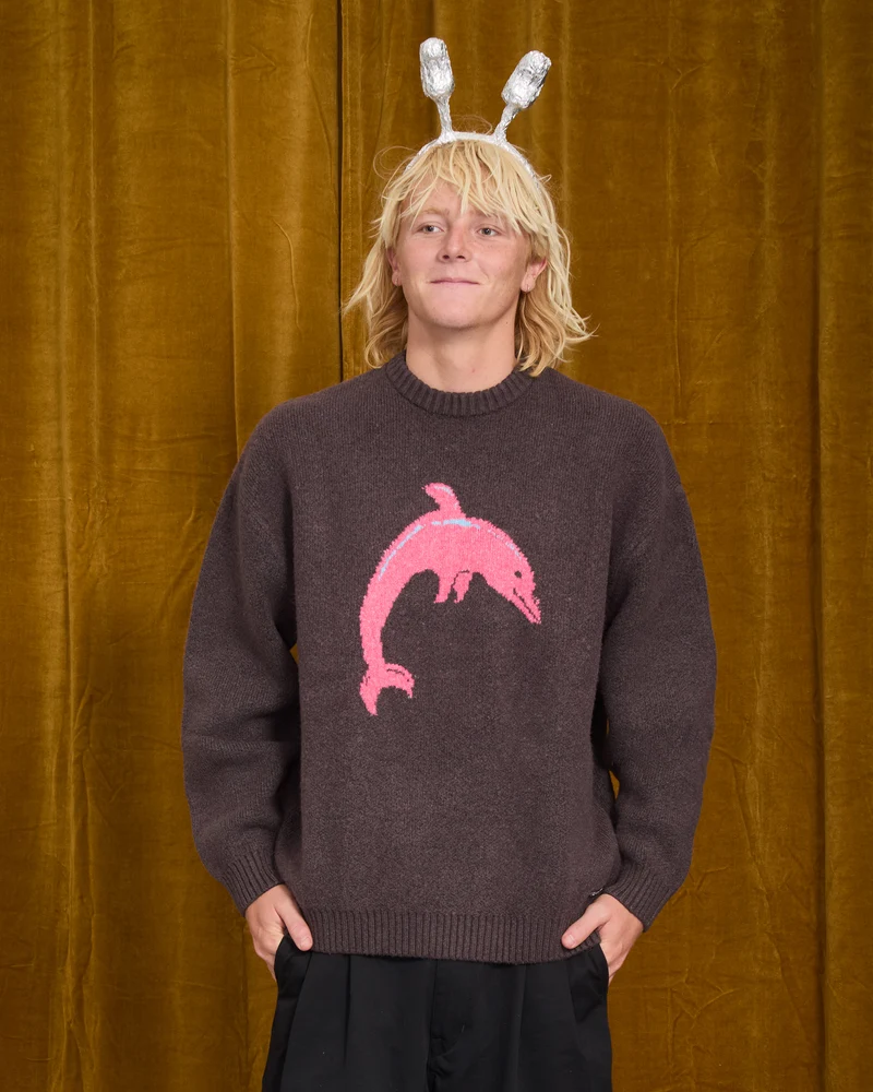 Ozzy Dolphin Pullover - Raisin