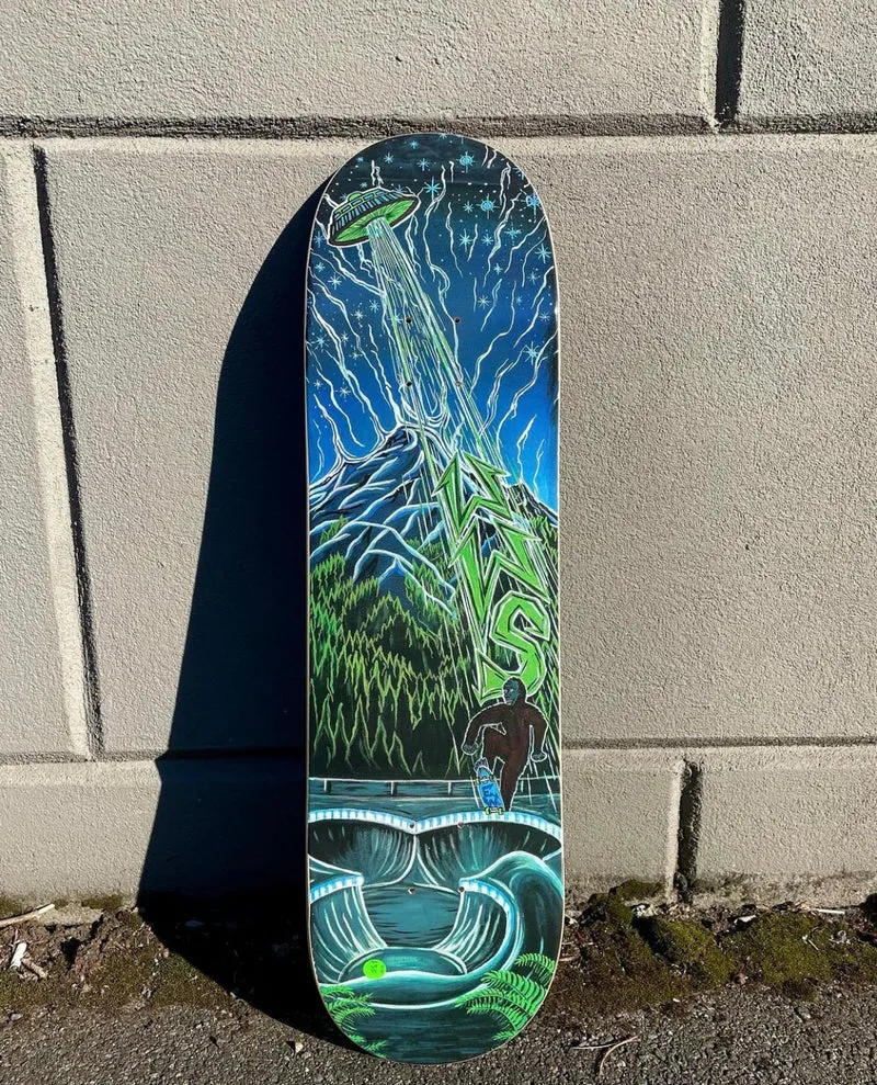 WWS Slash Squatch