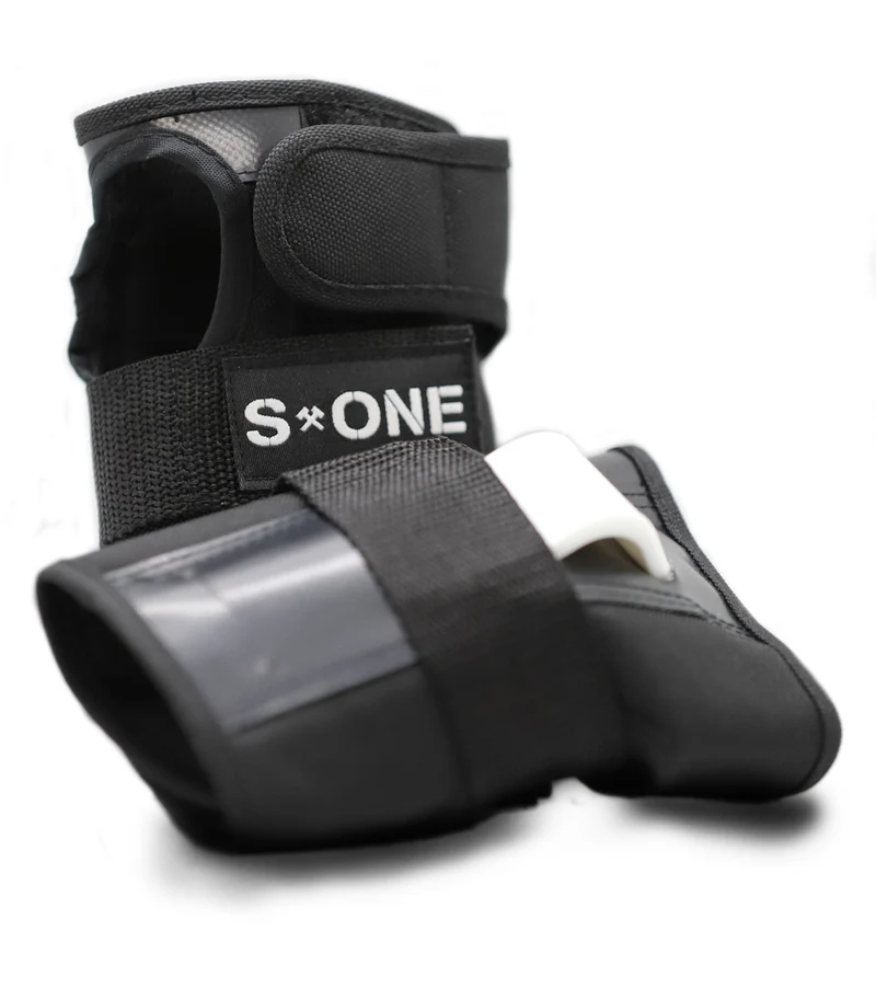 S1: Wrist Guards