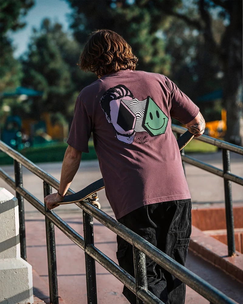 Aura T-Shirt - Pistol Punch