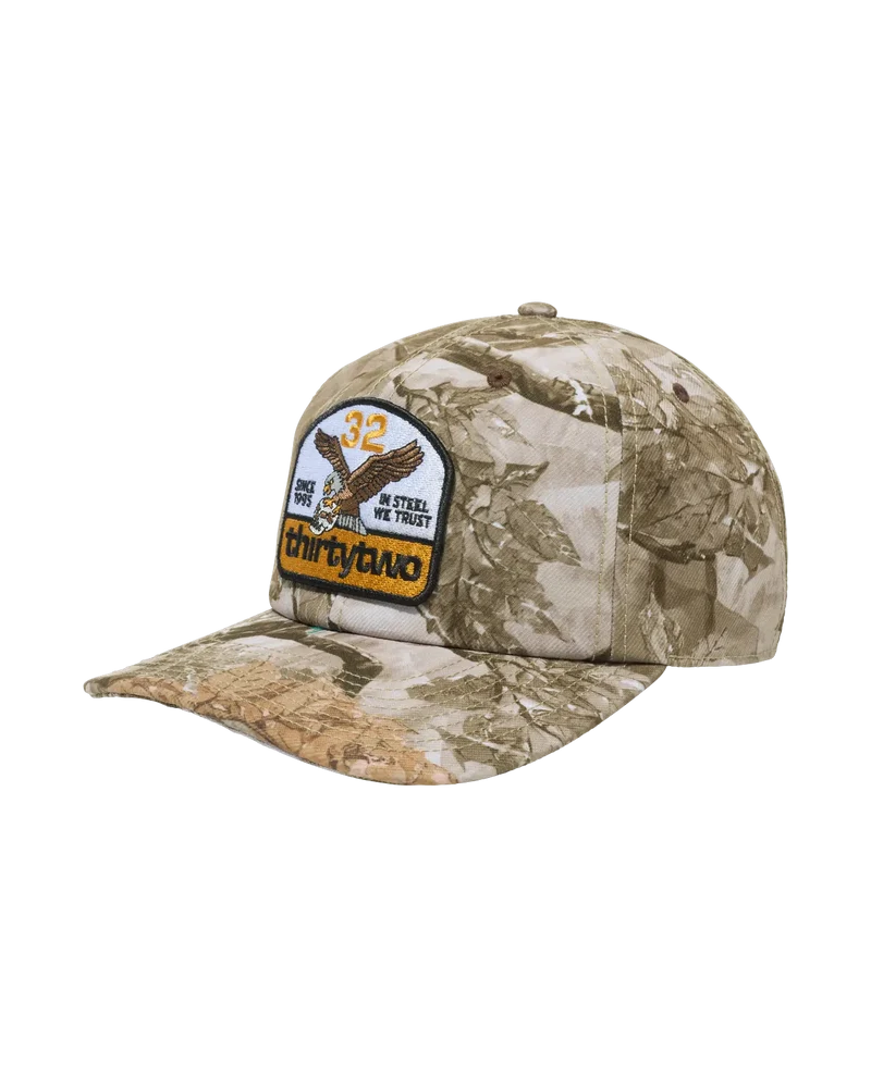 32 SNAPBACK