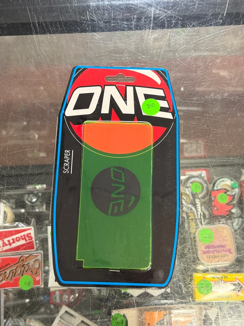 One Ball 6” Wax Scraper