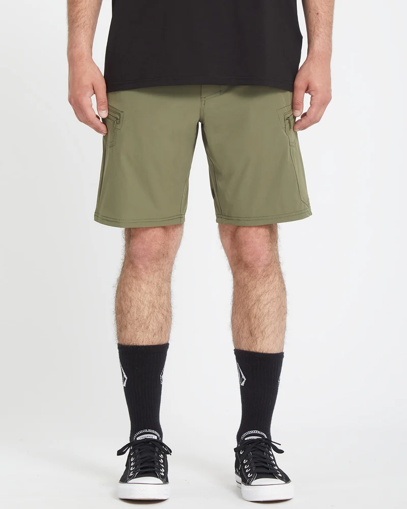 Cashed In Cargo 20" Hybrid Shorts - WINTERMOSS