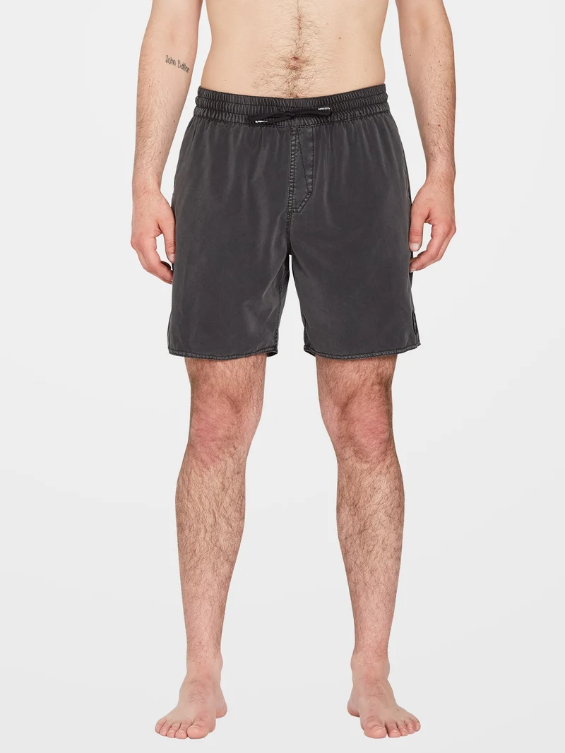Center Trunk 17" Boardshort - BLACK