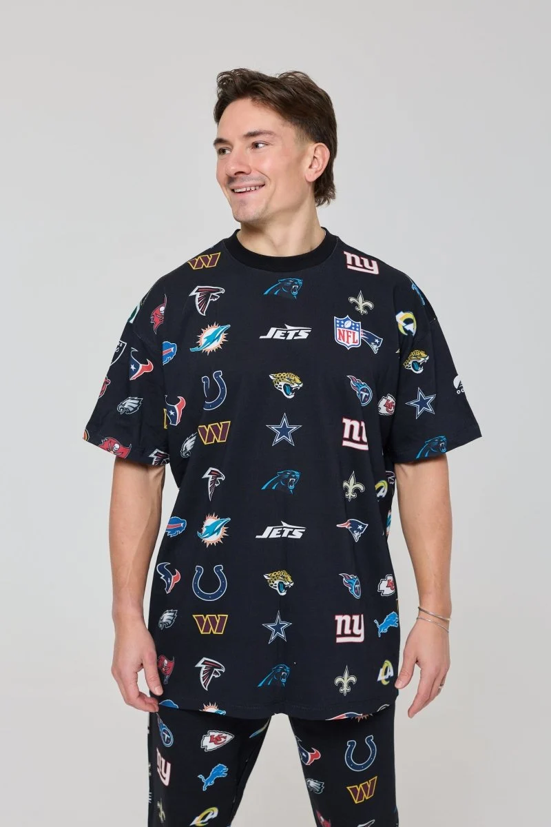 NFL Heavyweight Oversize 32 Team Mash Up T-Shirt - Black