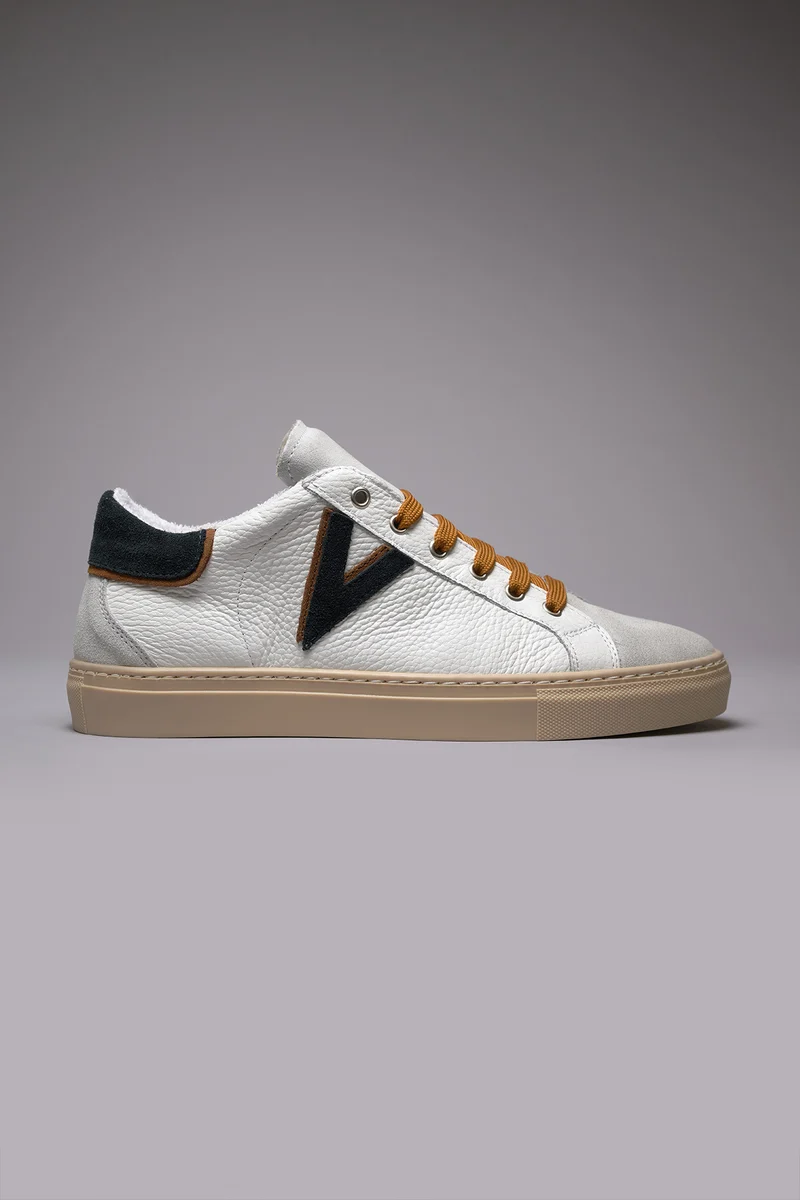 OLYMPIC V - Sneakers a suola bassa in pelle martellata con inserto e retro Bicolor Blu e Cuoio