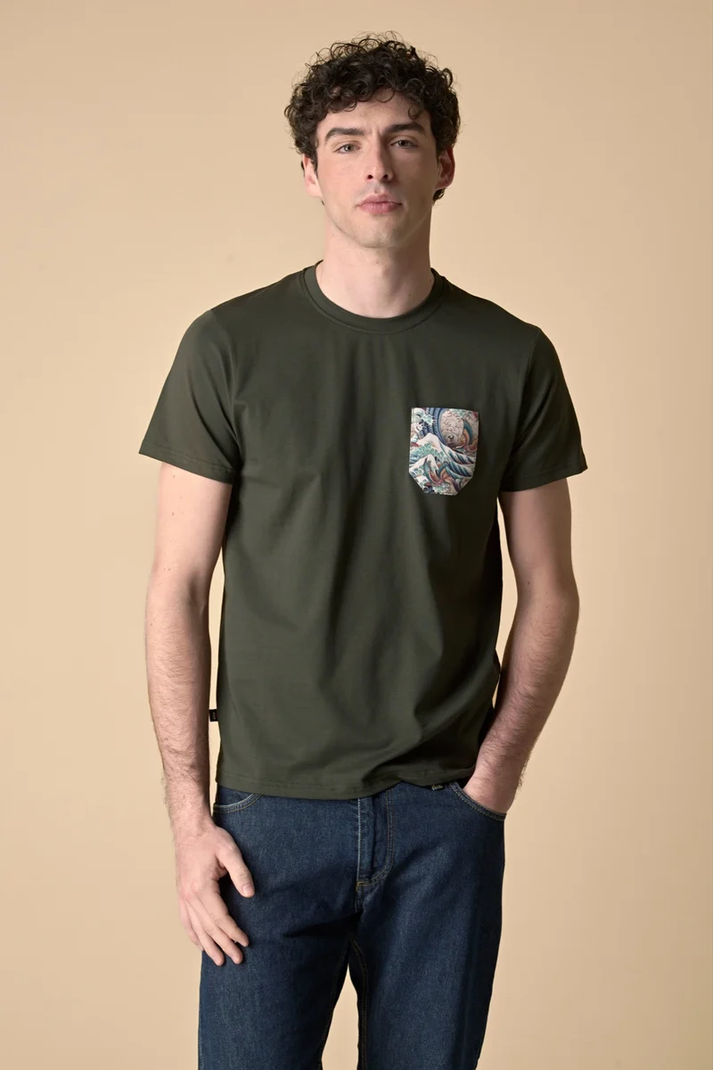 T-Shirt Verde Militare stretch con Taschino in tessuto V2
