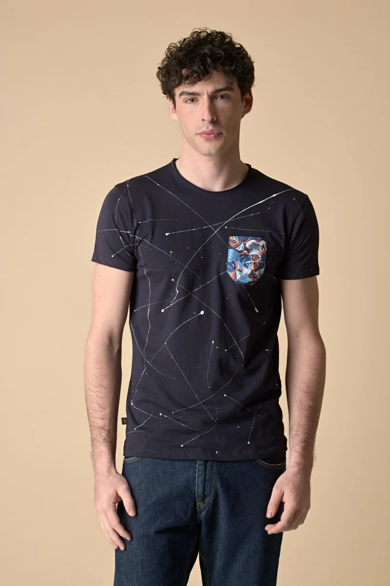 T-Shirt Blu con Taschino in tessuto V2 e schizzi di vernice
