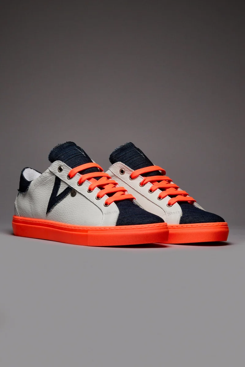 OLYMPIC RAINBOW - Sneakers a suola bassa Bianca con suola e lacci Arancio Fluo e linguetta in tessuto Denim