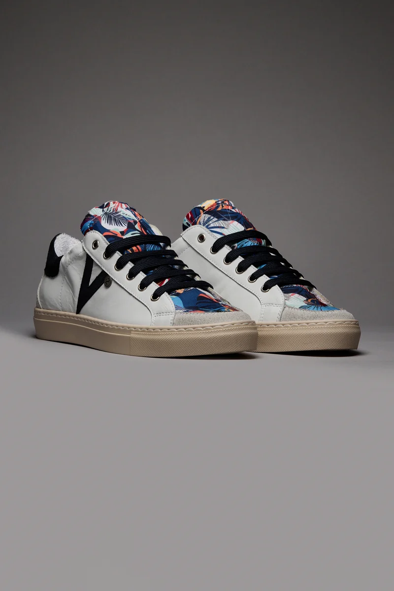 OLYMPIC - Sneakers a suola bassa in pelle Bianca retro e inserto Blu con linguetta in tessuto Tropical