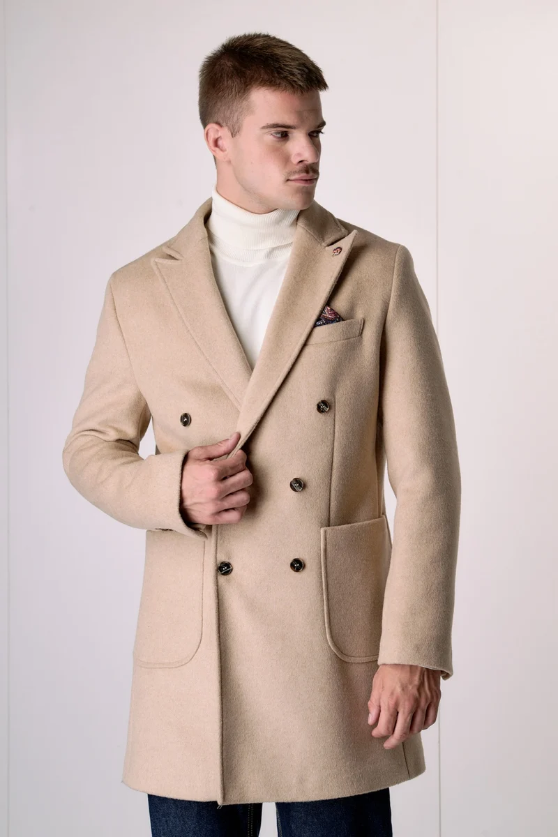 Cappotto Doppiopetto Sartoriale in lana Cammello con pochette e fodera interna in Tessuto V2