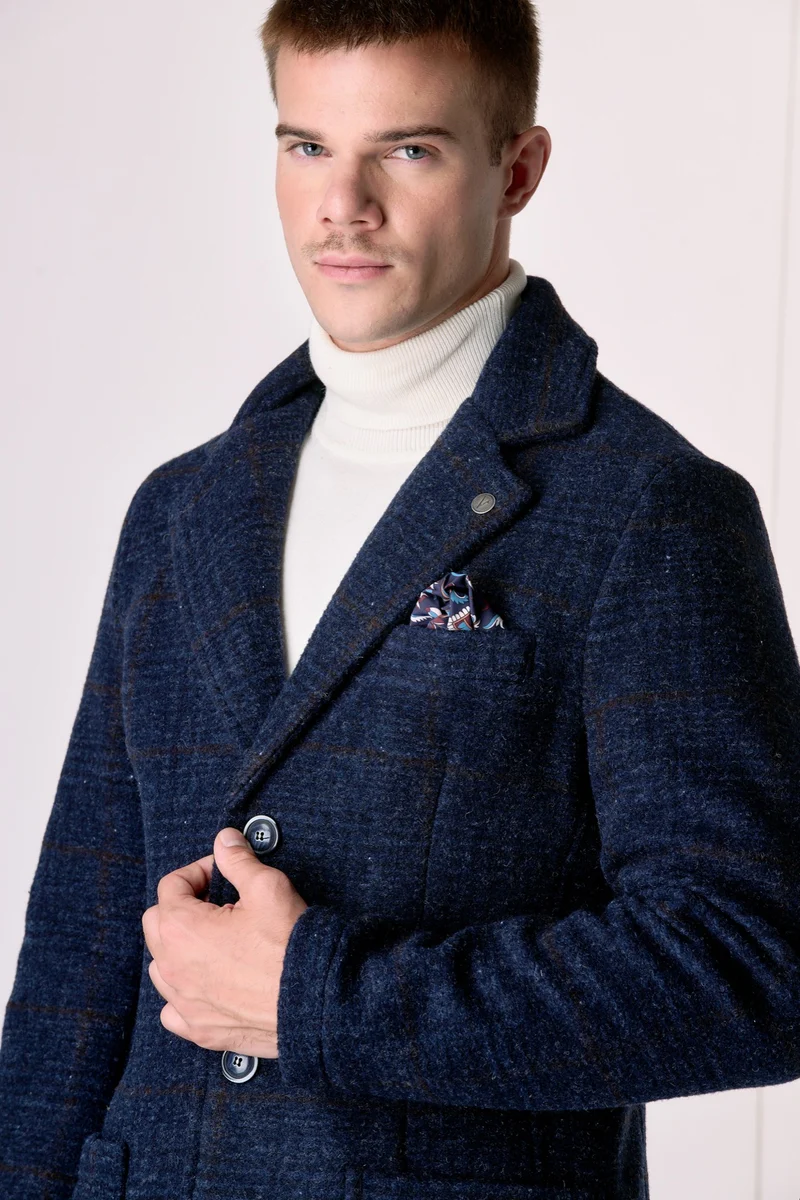 Cappotto Monopetto in lana cotta Principe di Galles Blu con fodera interna e pochette in tessuto V2