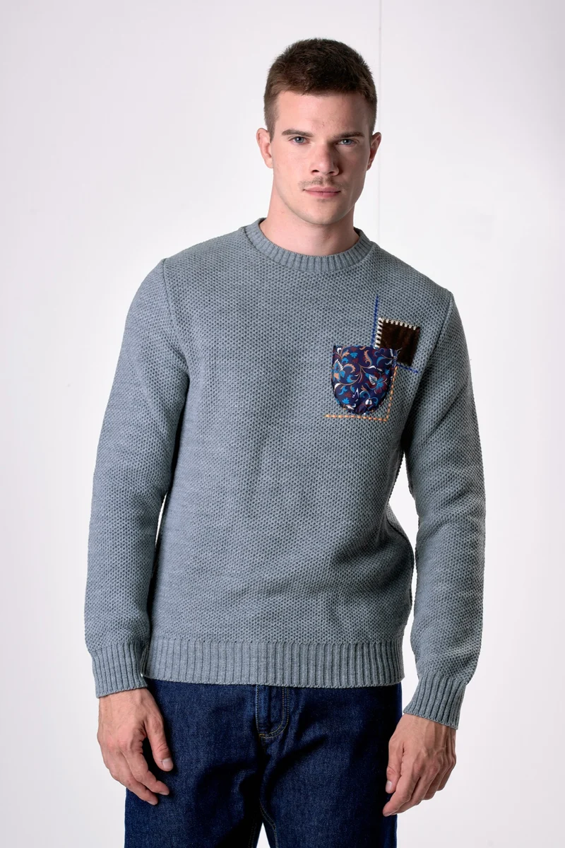 Maglione Girocollo occhio di pernice Grigio con Taschino Patchwork Ricamato con Tessuti V2