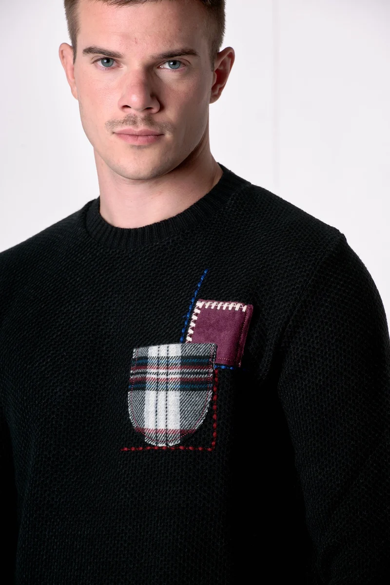 Maglione Girocollo occhio di pernice Nero con Taschino Patchwork Ricamato con Tessuti V2