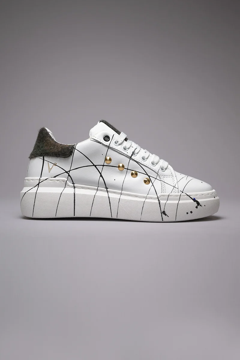 VEGAS - Sneakers a suola alta retro Camouflage con borchie e schizzi di vernice